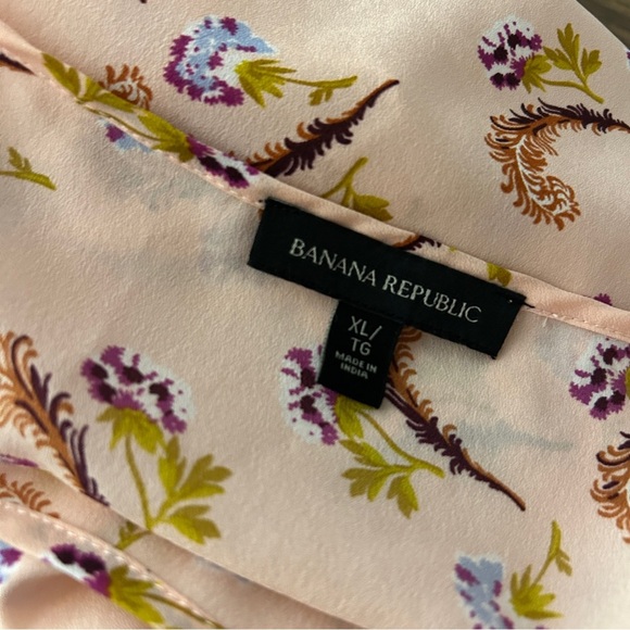 ❤️ Banana Republic Pink Paisley Floral Blouse XL - Picture 5 of 10